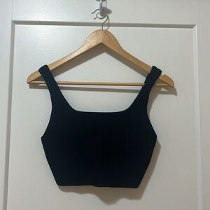 ARITZIA - Ribbed Crop Top - Black - Women’s M